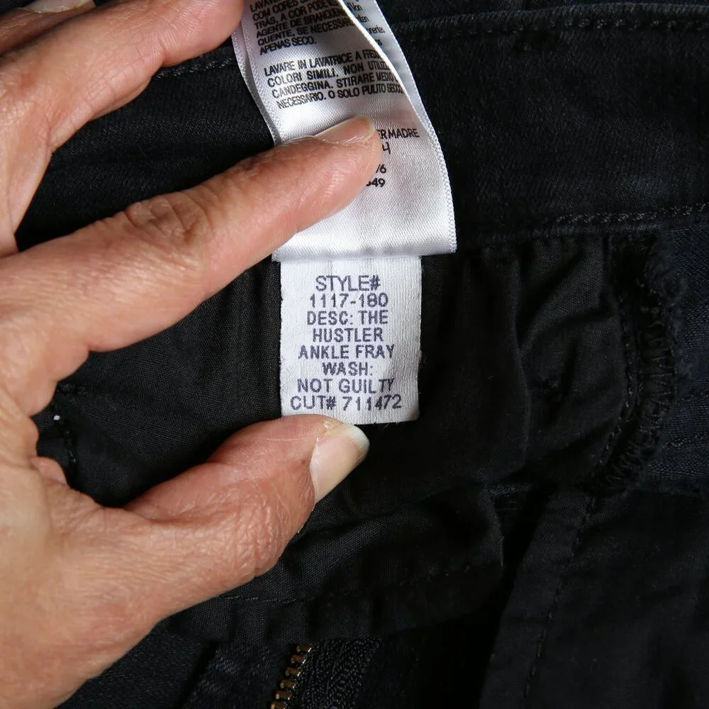 MOTHER The Hustler Ankle Fray Hi-Rise Not Guilty Jeans Size 27 *FLAW*